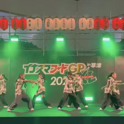 キッズダンスのステージ