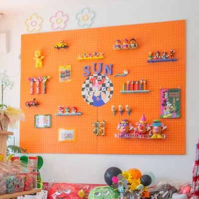 駄菓子屋サンの店内